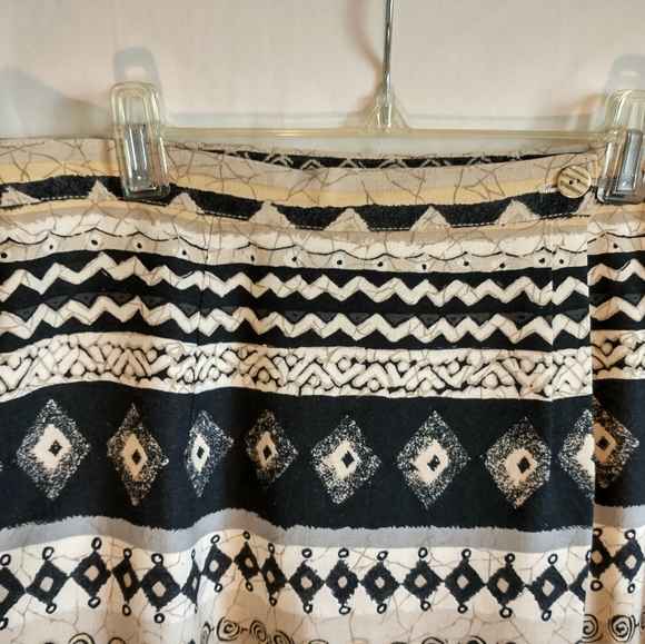 Worthington Size 8P Geometric Print Skirt - Picture 3 of 4